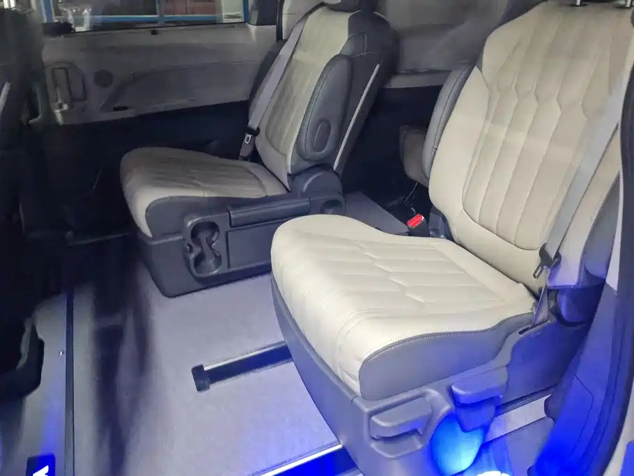 Toyota Sienna 2025 2021 2.5L Hybrid Comfort Edition