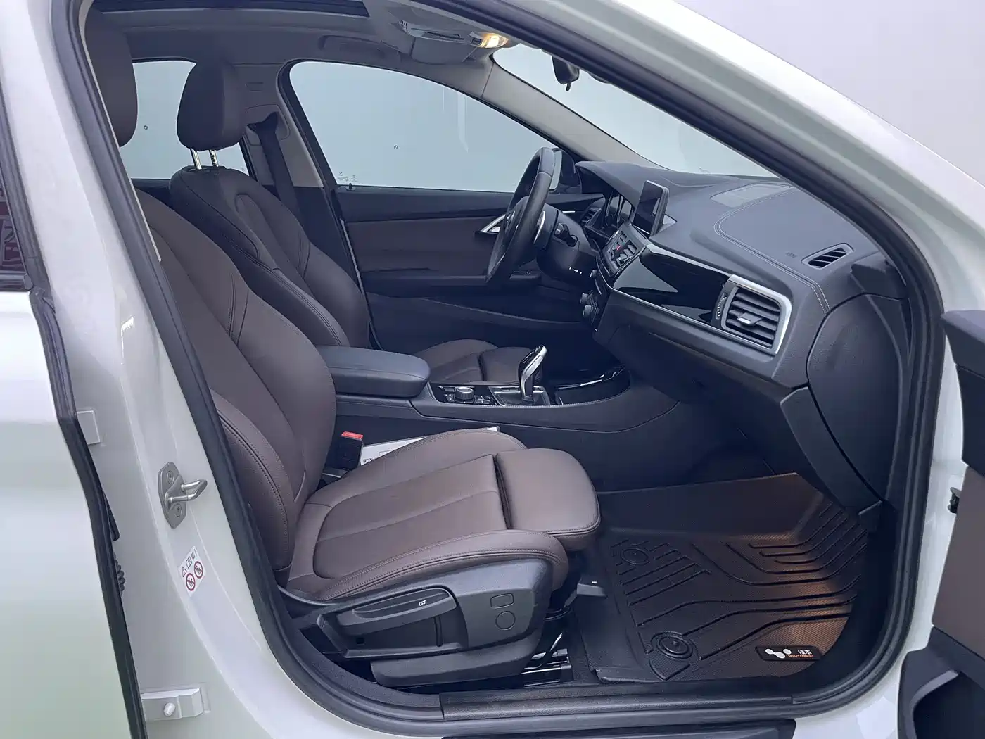 BMW 1 Series 2020 Model 125i Leading M Sport Package фото 6
