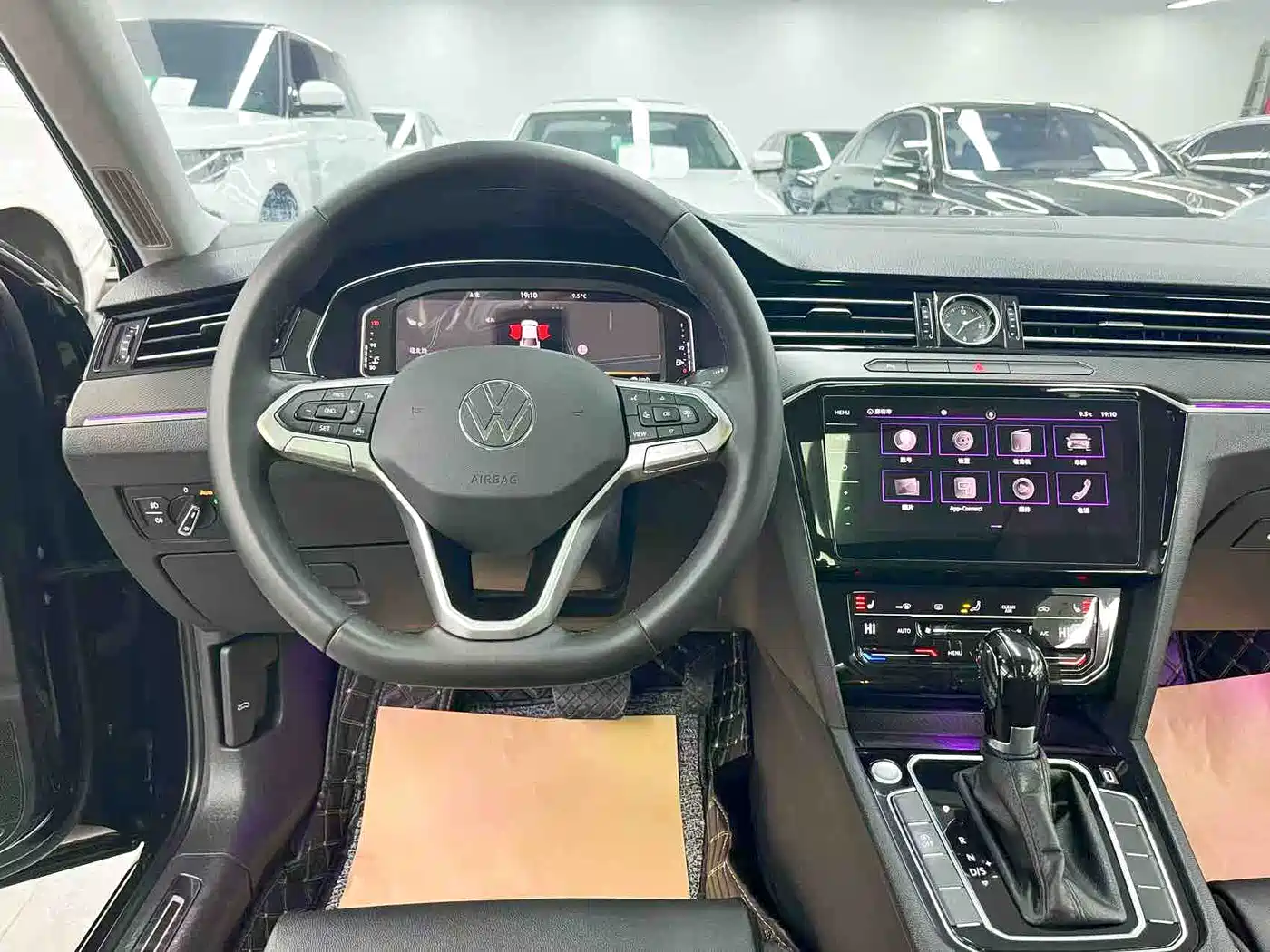 Volkswagen Magotan 2020 330TSI DSG Leading фото 12
