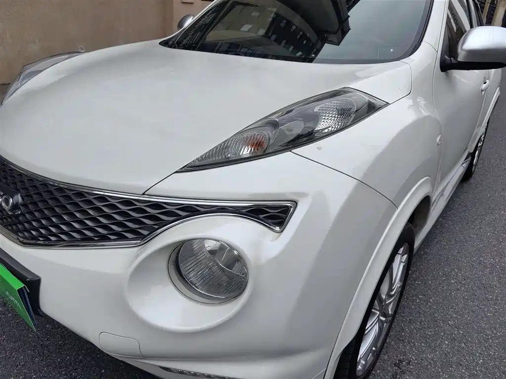 INFINITI ESQ