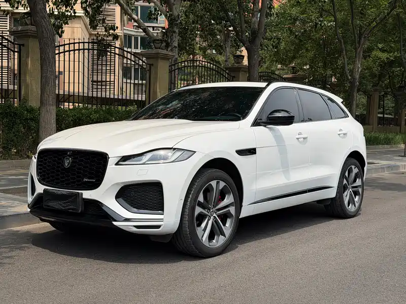 Jaguar F-PACE P250 R-Dynamic HSE