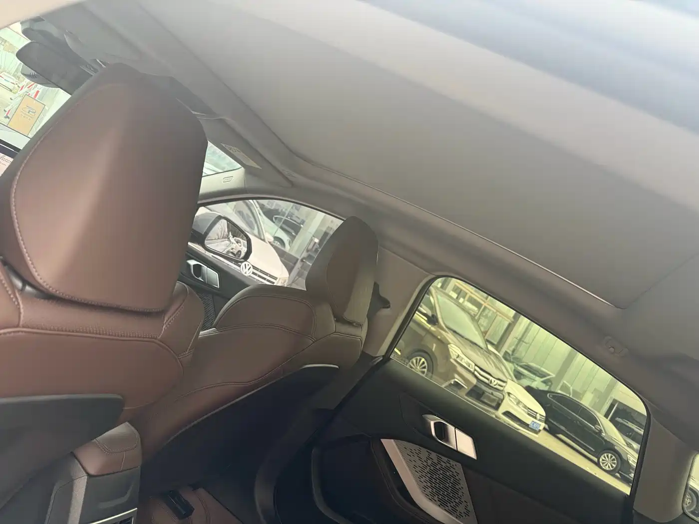 BMW 2 Series 2025 225L M Sport Package фото 9