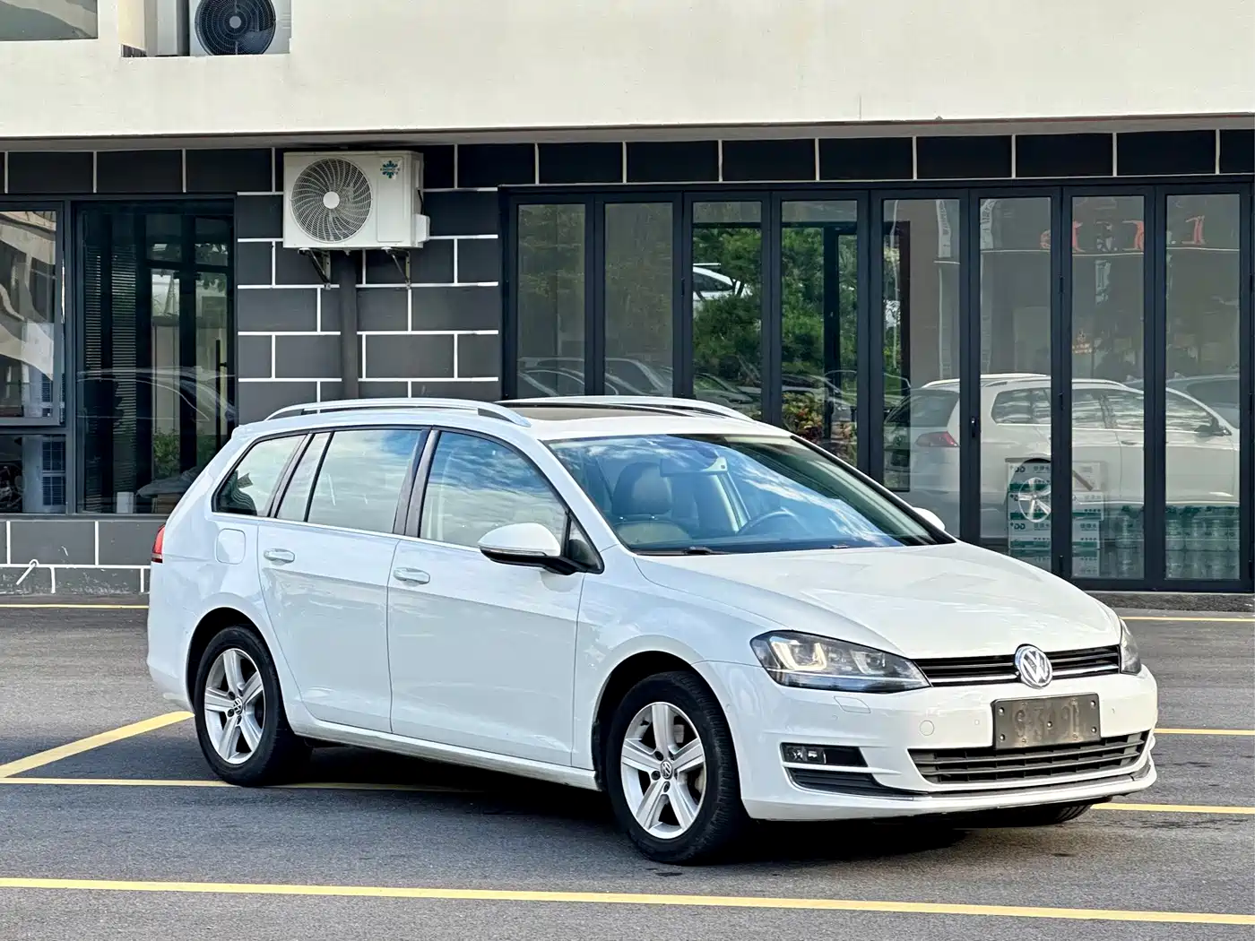 Volkswagen Golf (Import) 2015 2014 1.4TSI Luxury Wagon