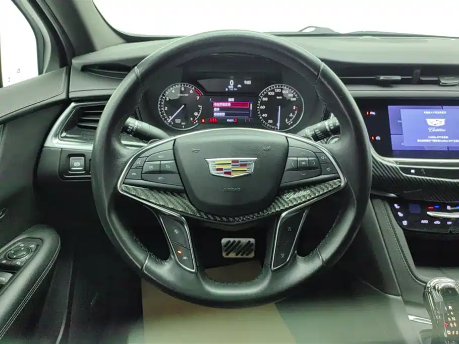 Cadillac XT5 2022 2.0T 2WD Luxury фото 15