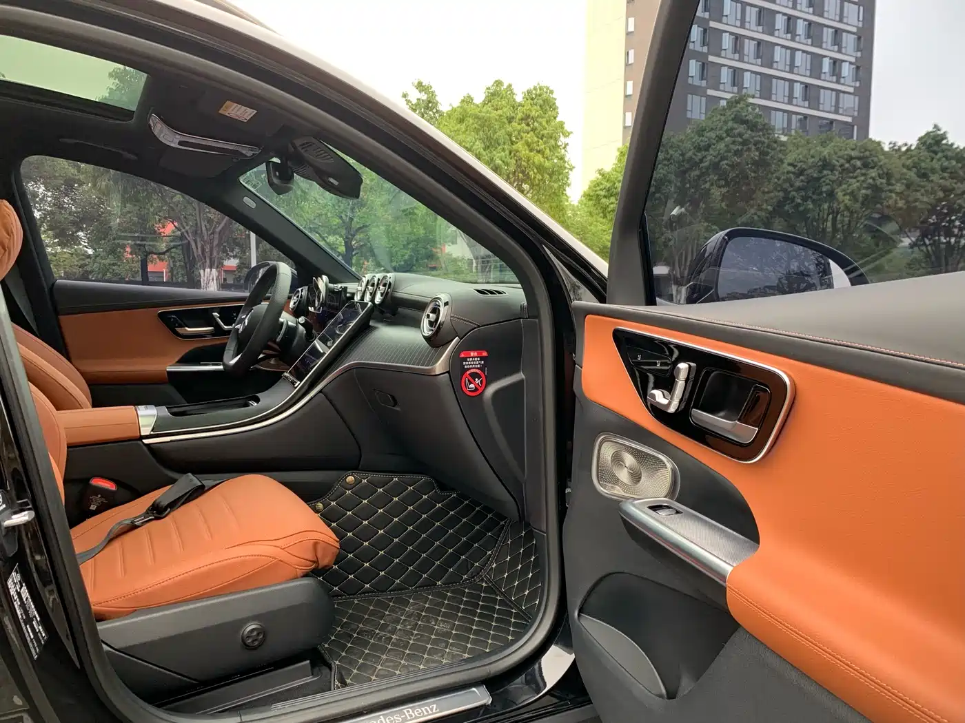Mercedes-Benz GLC 2024 GLC 300 L 4MATIC Luxury 5-seater фото 16