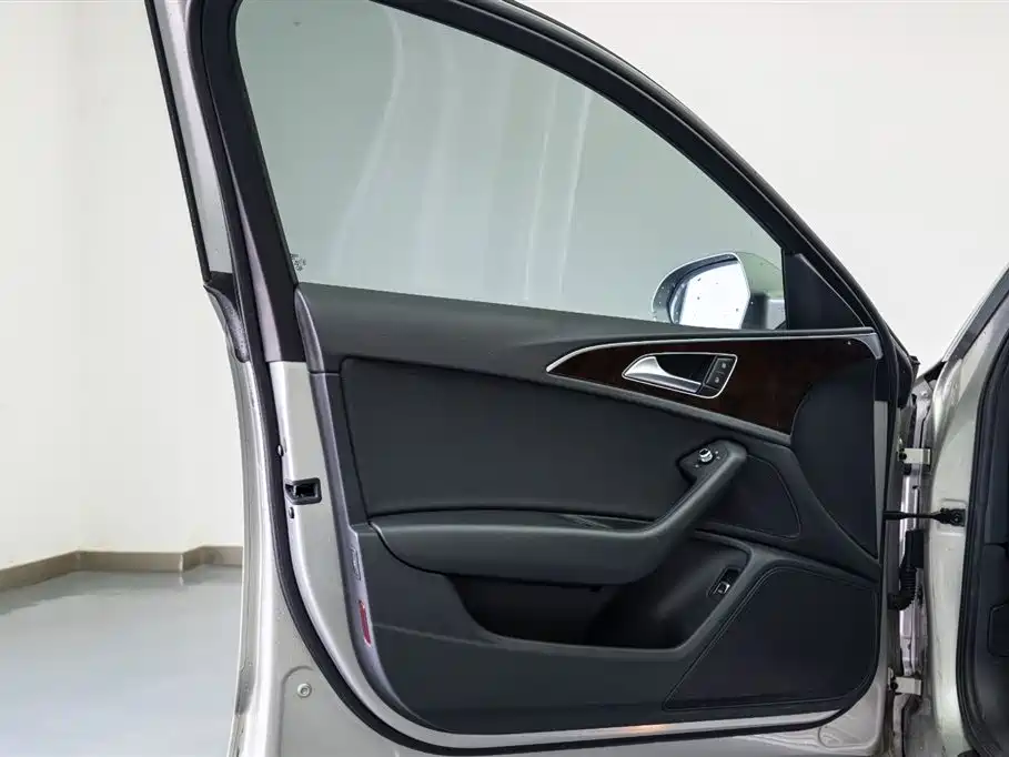 Audi A6L 2017 30 FSI Comfort фото 10