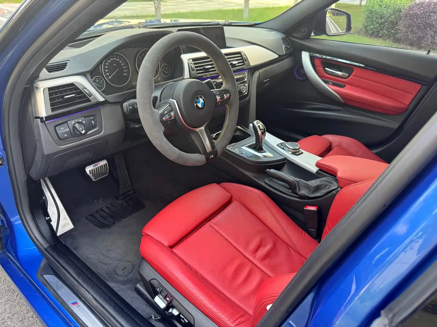 BMW 3 Series 2017 330i M Sport фото 9