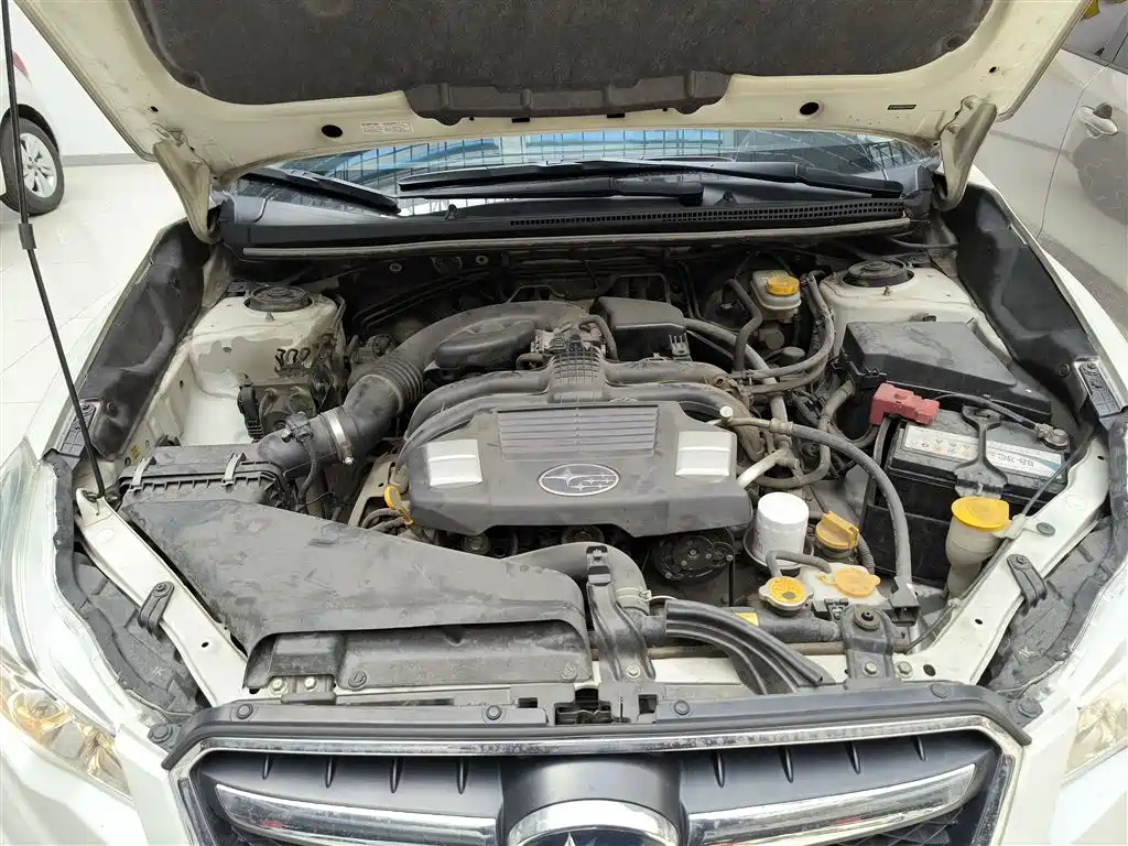Subaru XV 2014 2.0i Elite фото 16