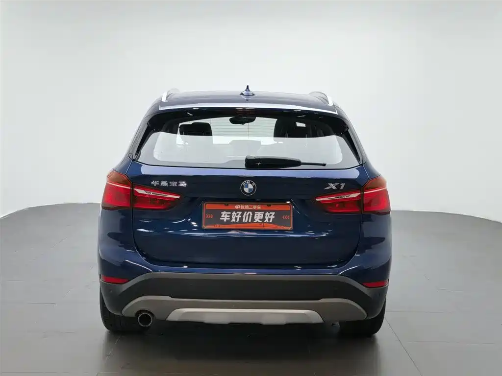 BMW X1 2018 sDrive18Li Premium Model фото 4