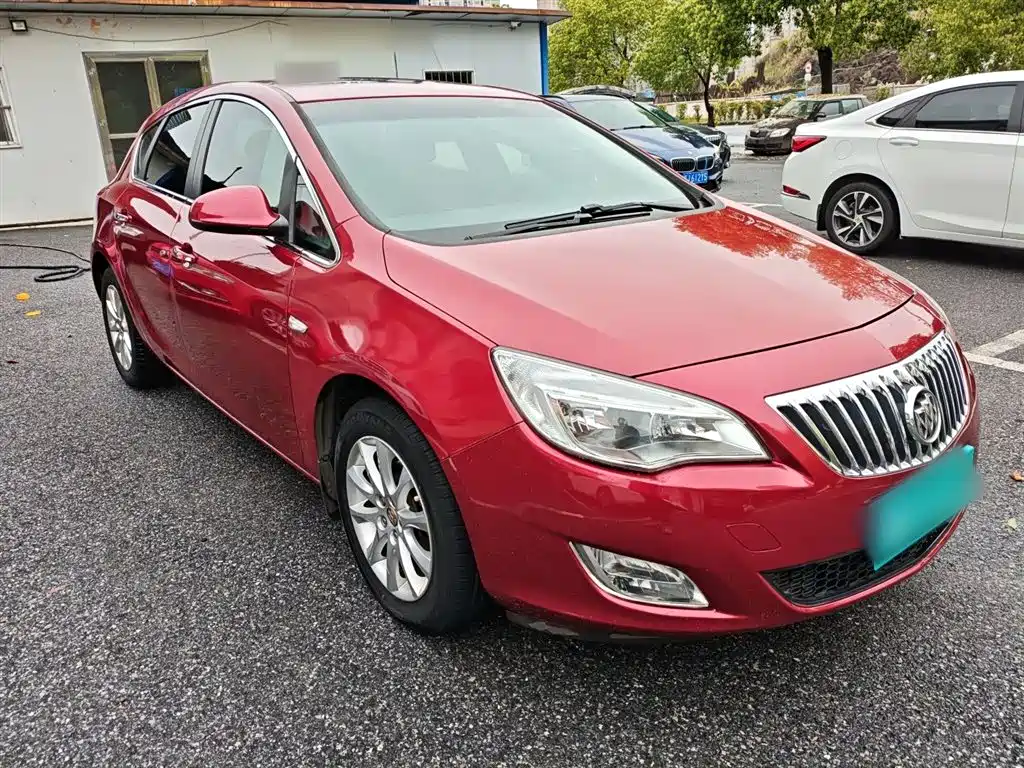 Buick Excelle 2014 XT 1.6L Automatic Fashion фото 4