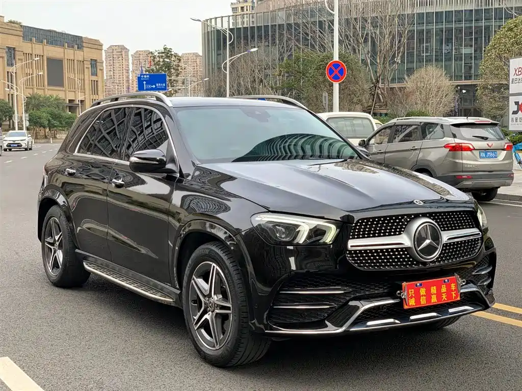 Mercedes-Benz GLE 2021 GLE 350 4MATIC Luxury фото 3