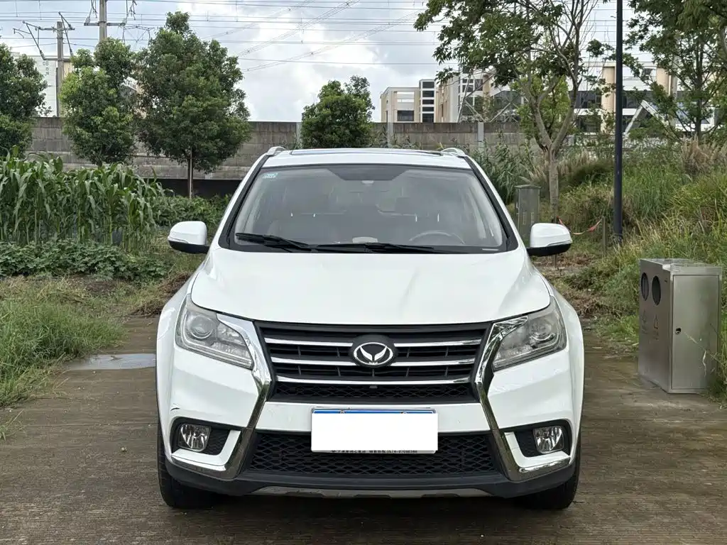 BAIC Huansu S6 2016 2017 1.5T CVT Delight
