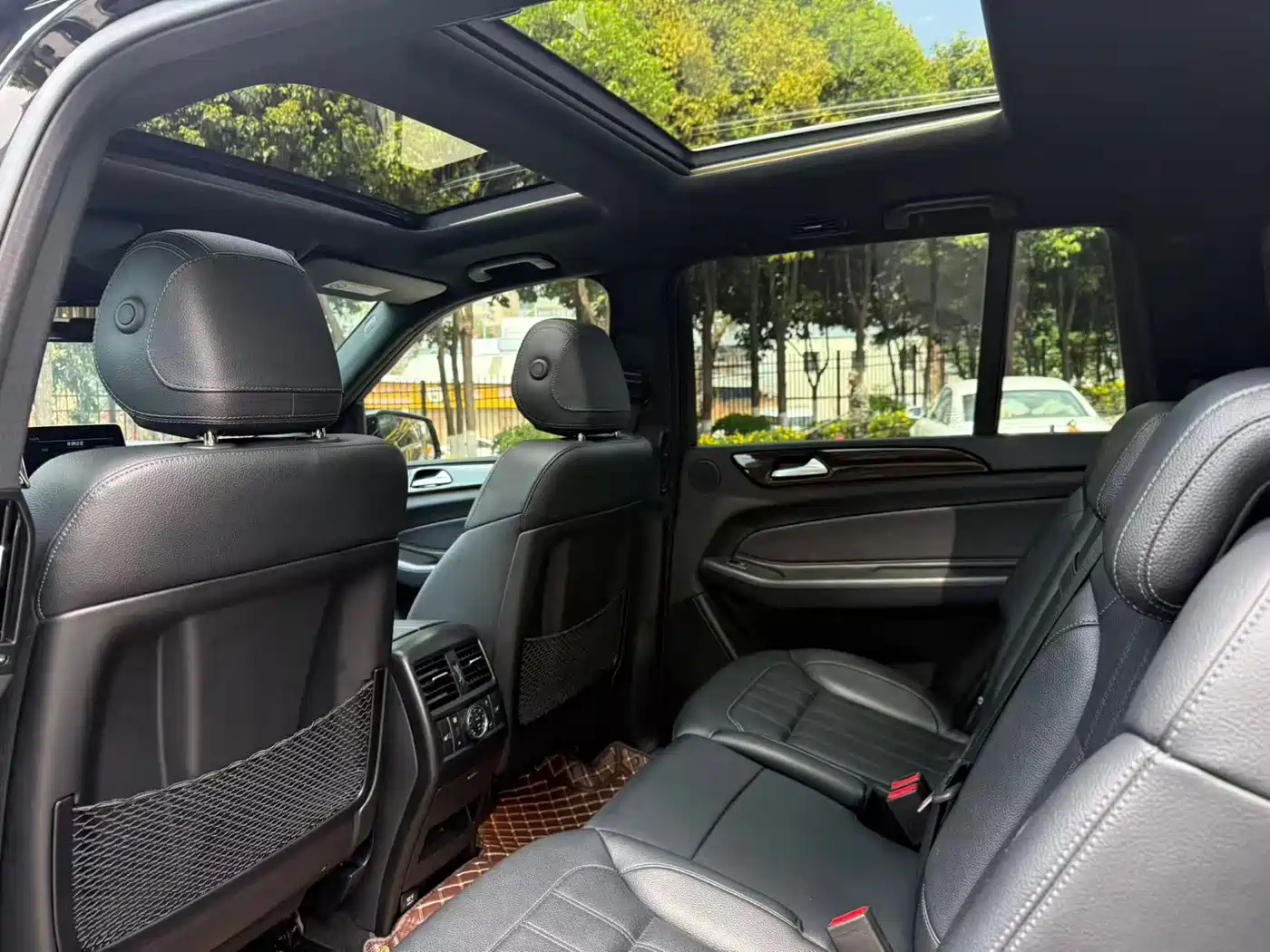Mercedes-Benz GLS 2018 Facelift GLS 400 4MATIC Sport фото 30
