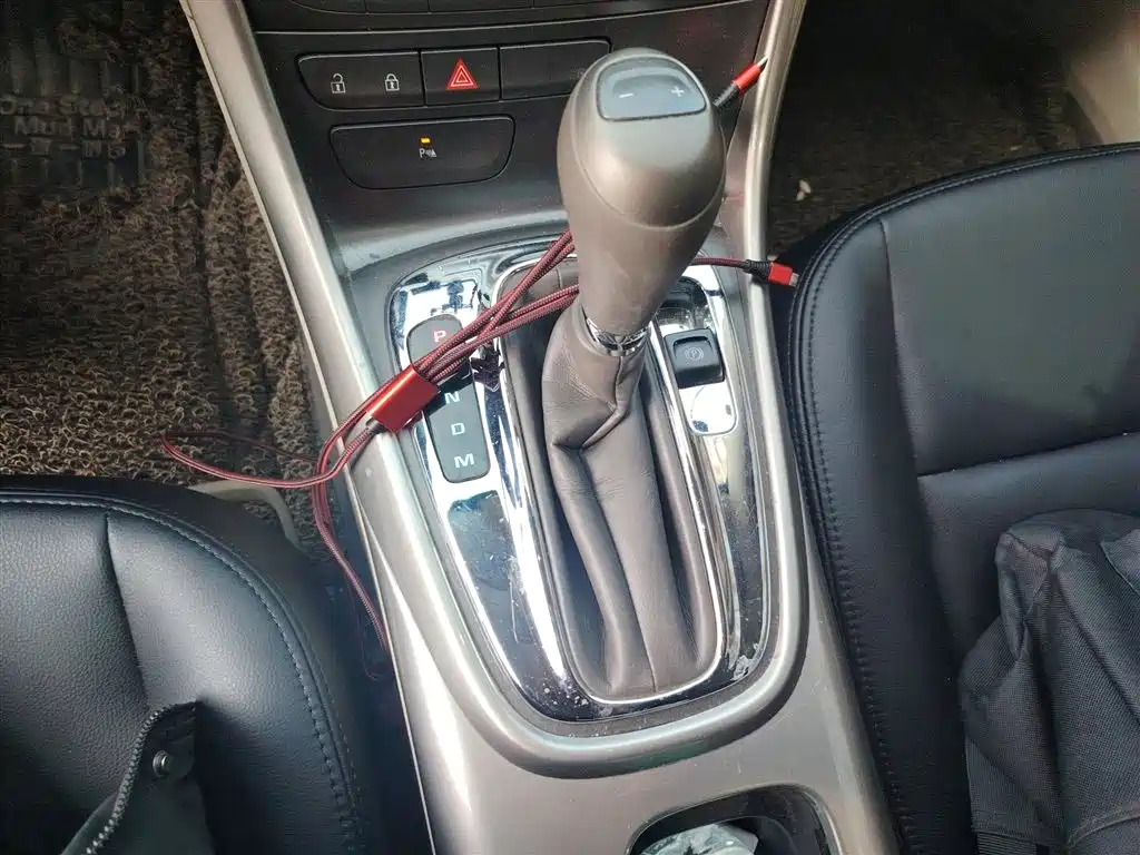 Chevrolet Malibu 2014 2.0L Automatic Comfort фото 7