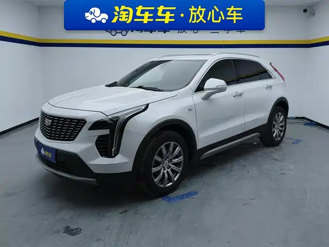 CADILLAC XT4