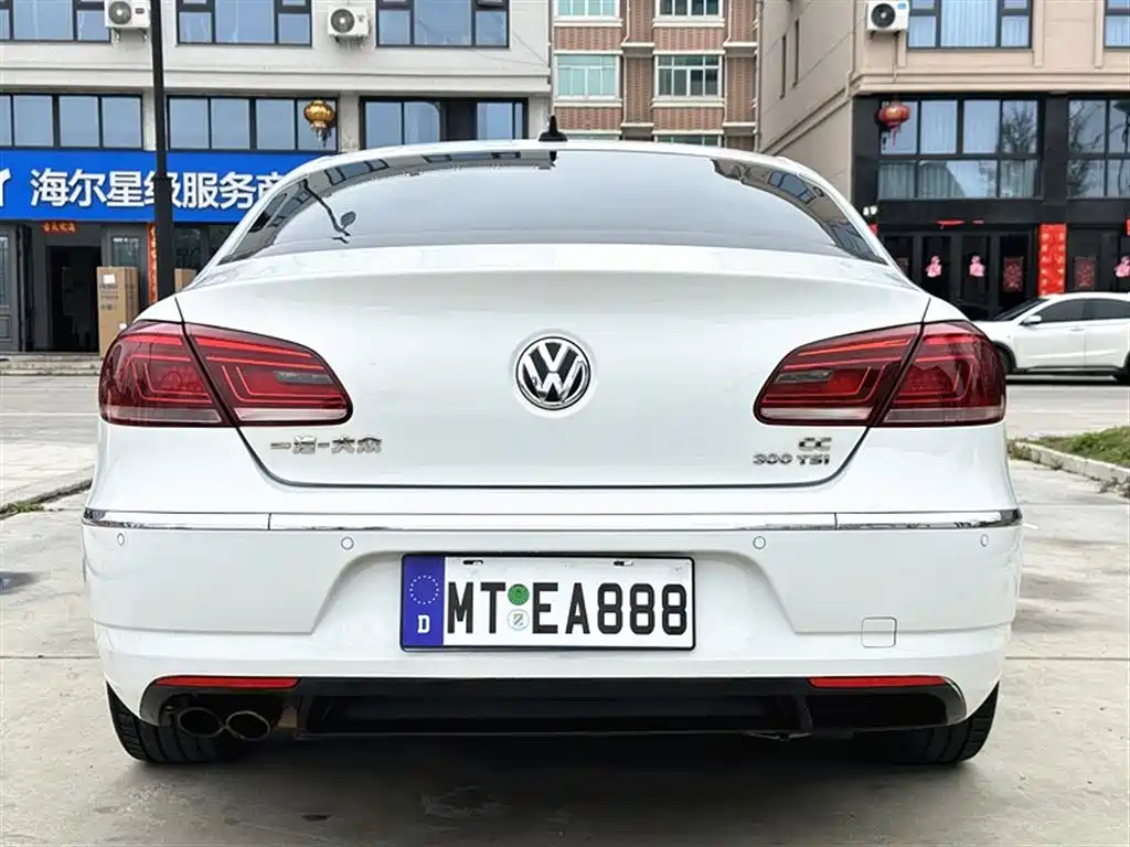 Volkswagen FAW-Volkswagen CC 2018 1.8TSI Luxury фото 5