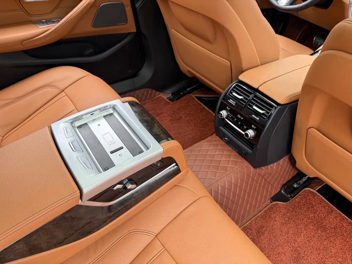 BMW 5 Series 2018 Facelift 530Li Exclusive M Sport Package фото 21