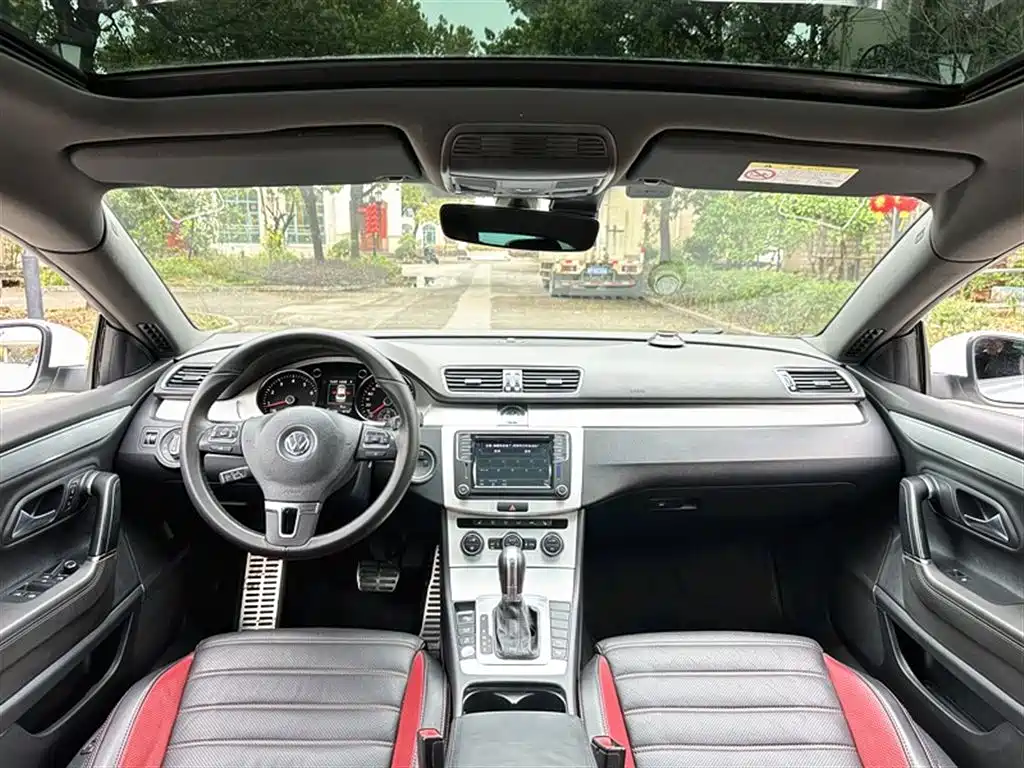 Volkswagen FAW-Volkswagen CC 2018 1.8TSI Luxury фото 17