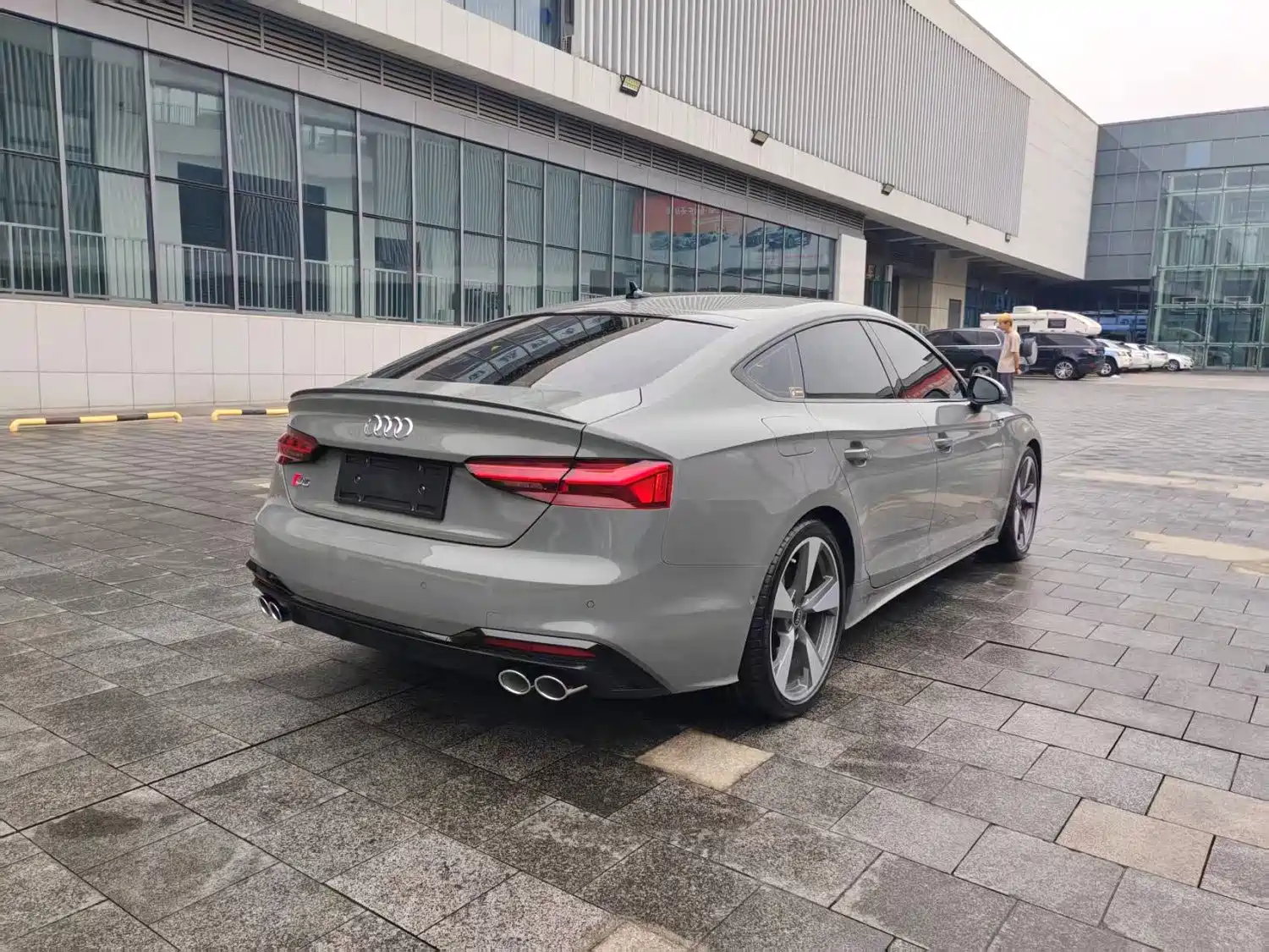 Photo 4 - Audi S5
