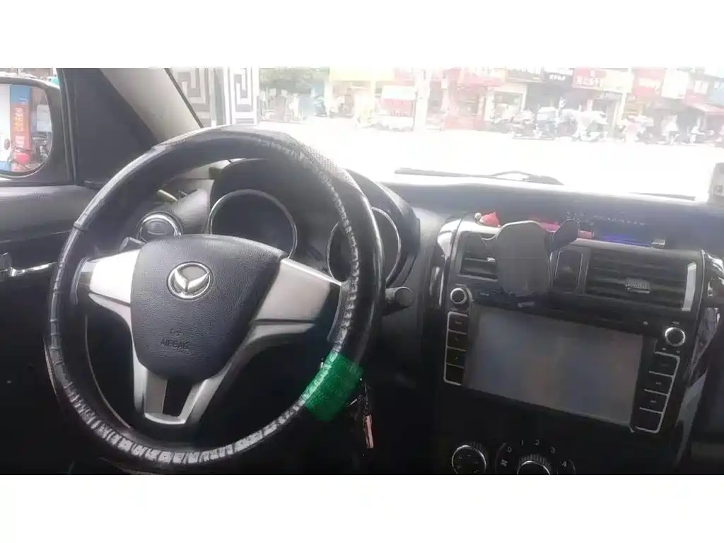Фото 5 - BAIC Huansu S3