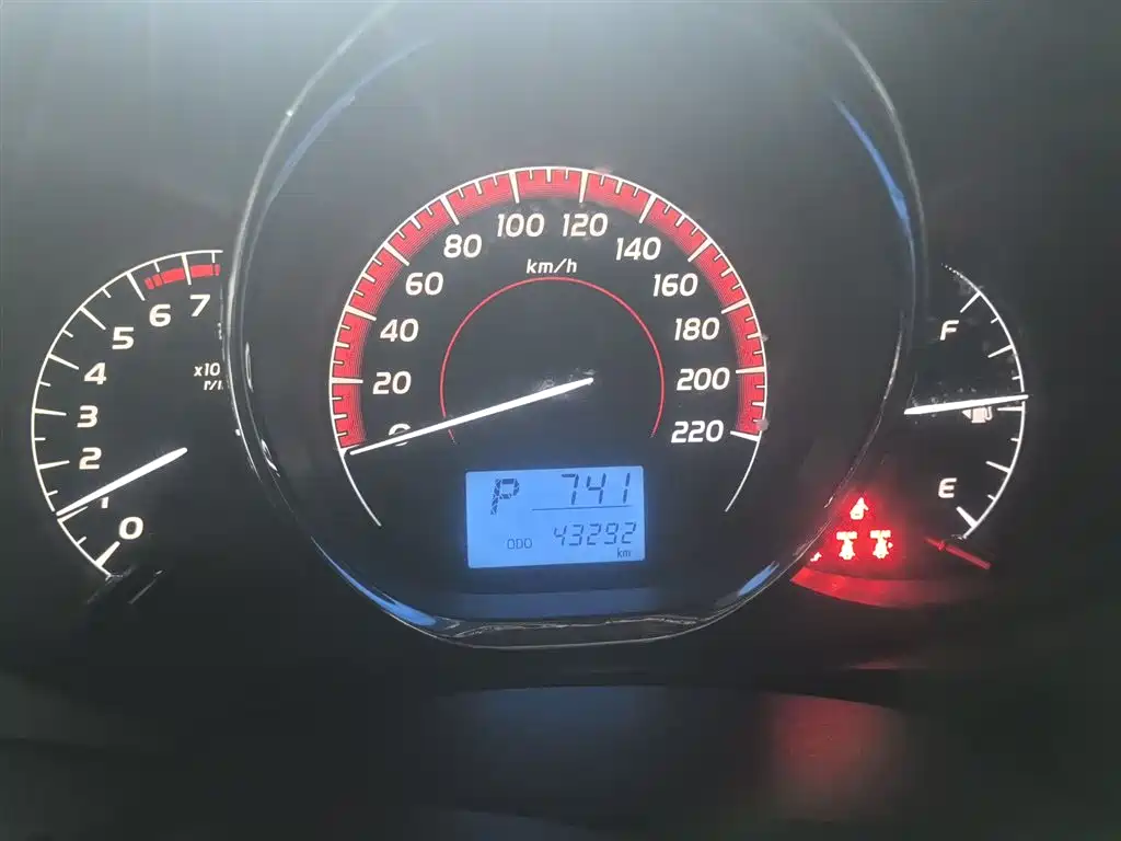 Toyota Vios 2022 1.5L 20th Anniversary Edition фото 8