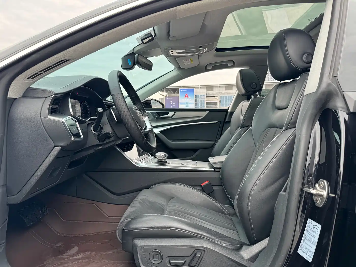 Audi A7L 2022 45 TFSI S-line Youth Dream Edition фото 4