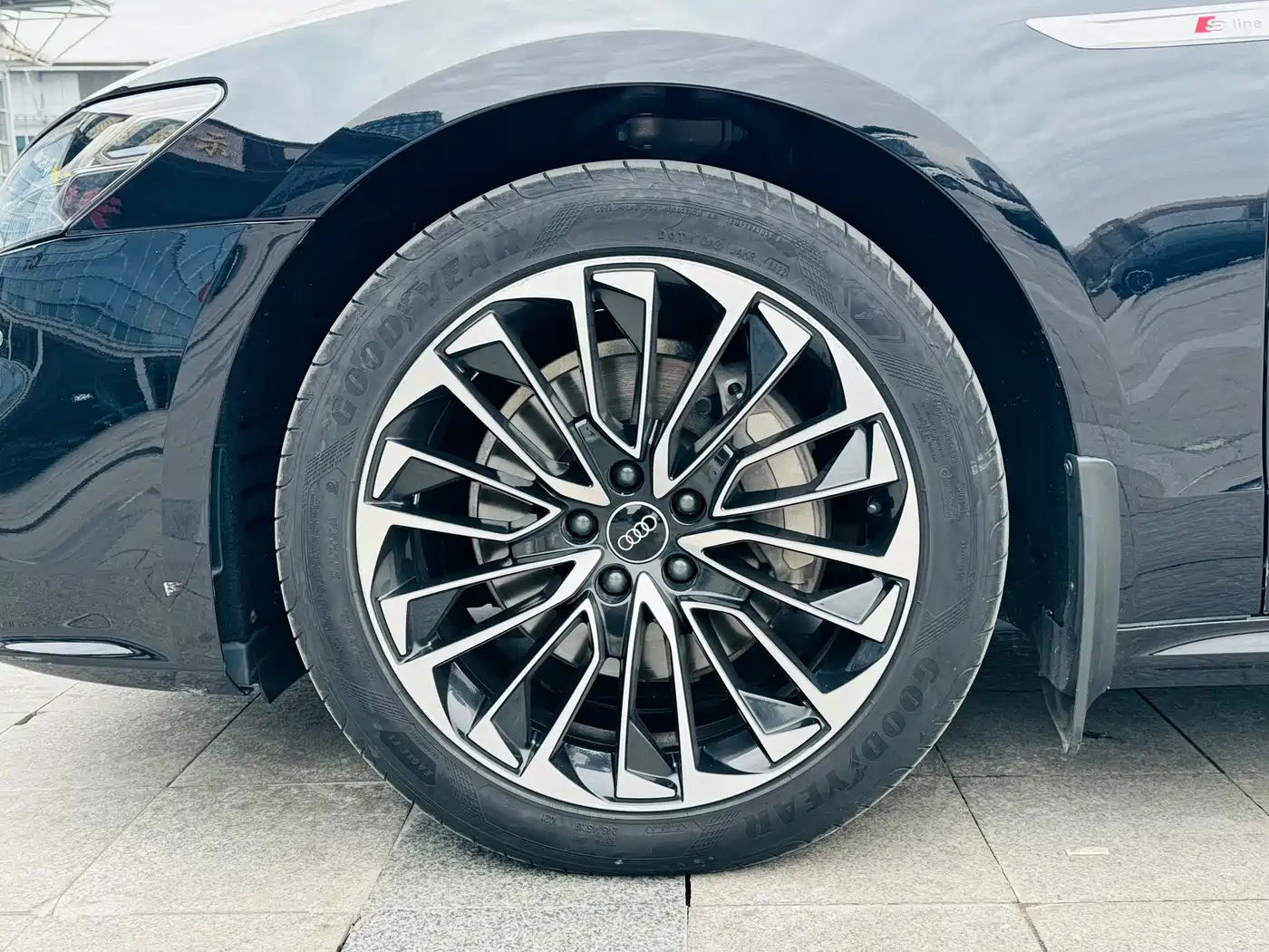 Audi A7L 2022 45 TFSI S-line Youth Dream Edition фото 12