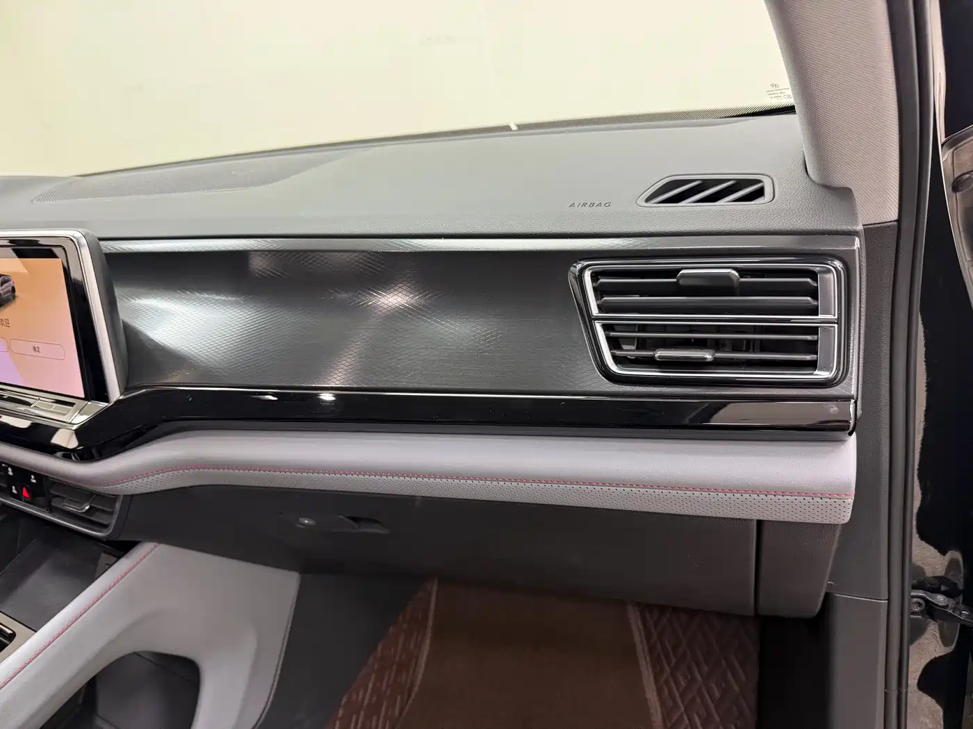 Volkswagen Teramont 2023 Teramont X 380TSI 4WD Luxury Edition фото 36