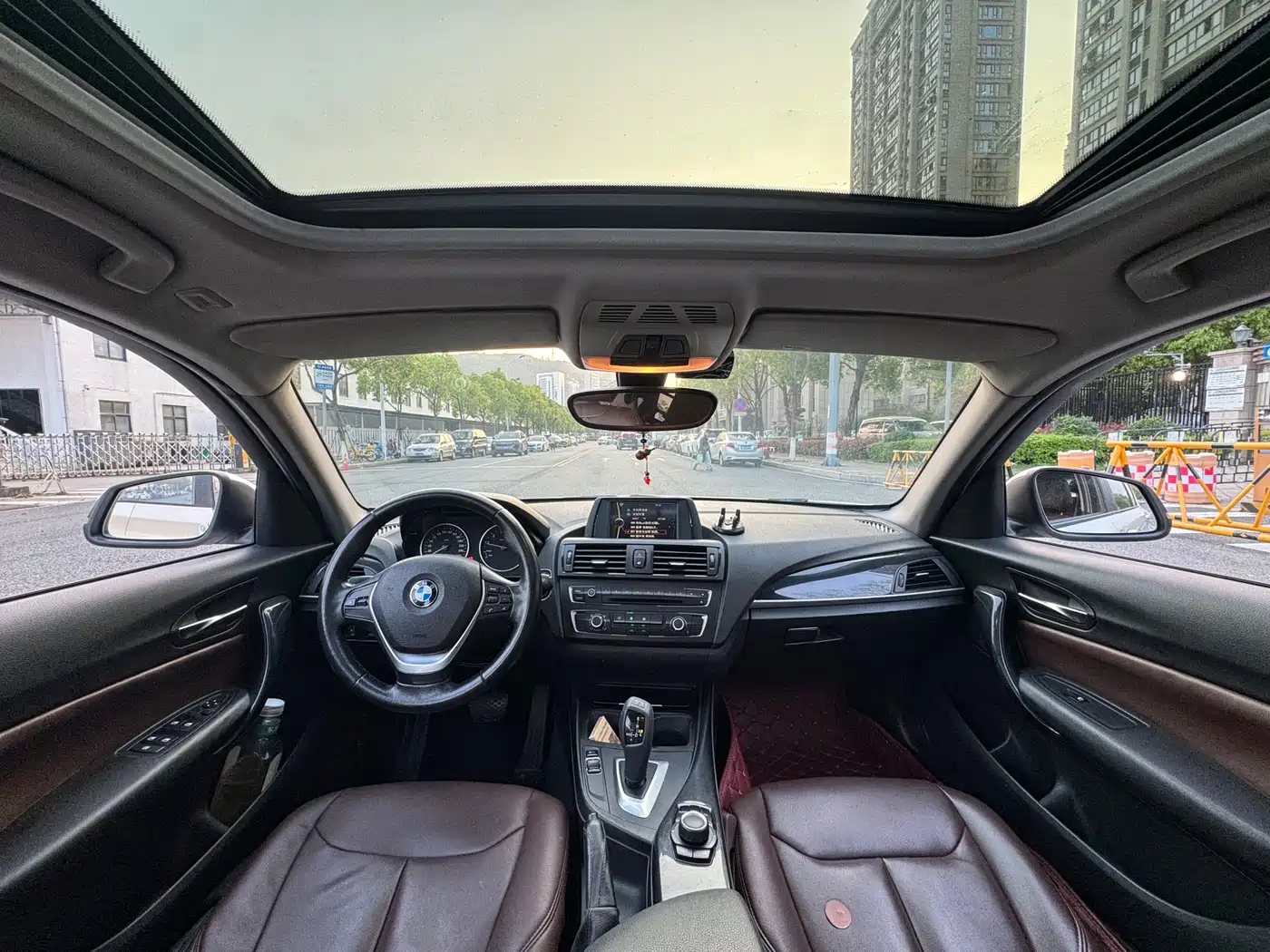 BMW 1 Series (Import) 2013 Facelift 116i Urban Model фото 8