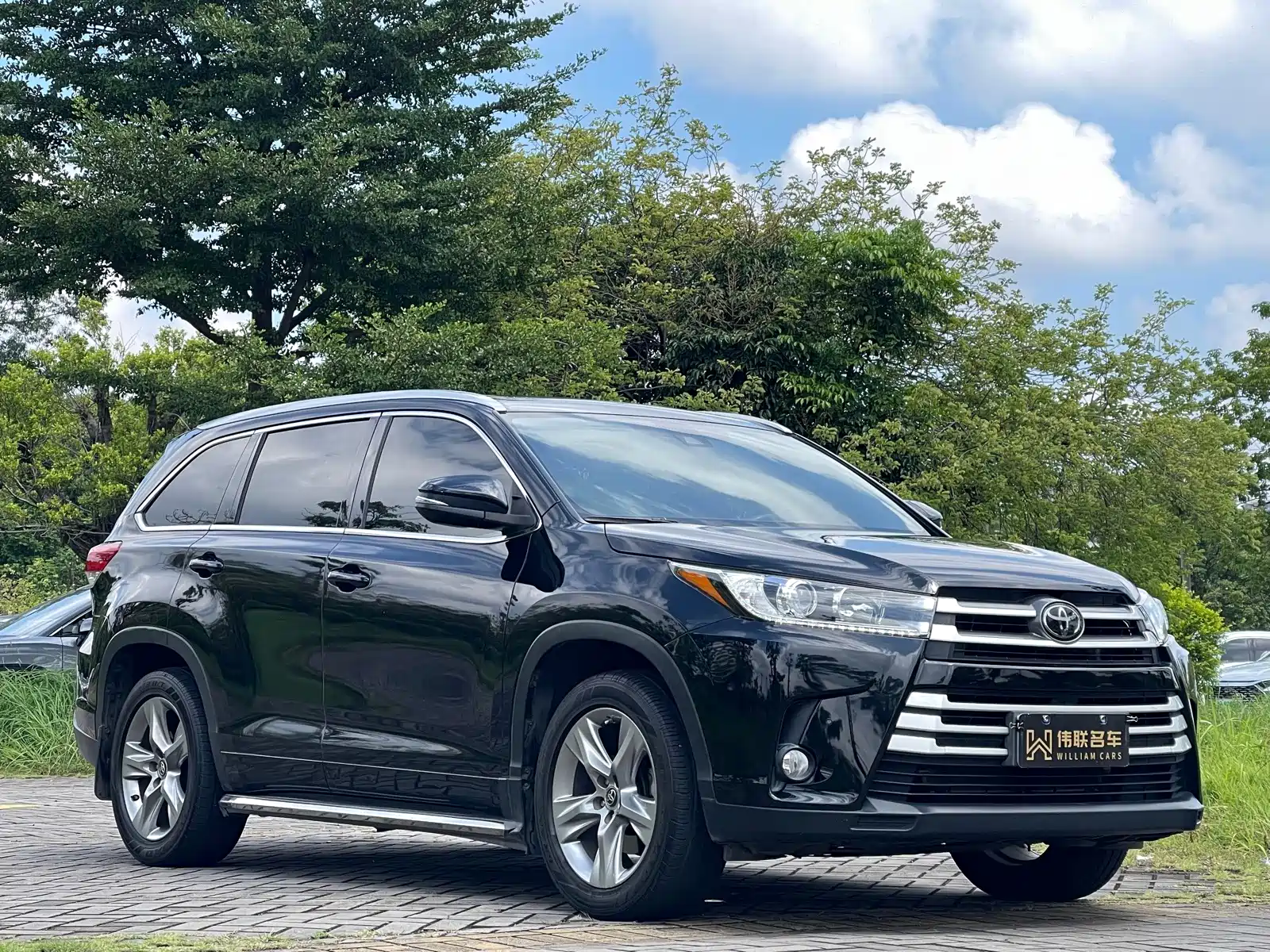 Фото 3 - Toyota Highlander
