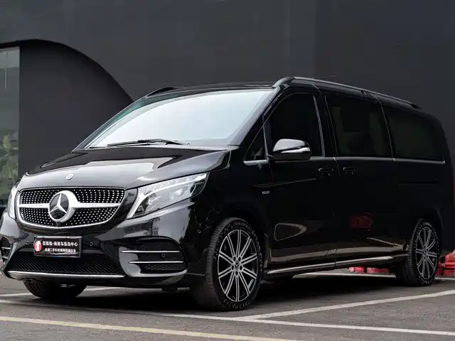 Mercedes-Benz V V 260 L, Длинная база, Люкс