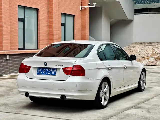 BMW 3 Series (Import) 2012 335i — фото 4