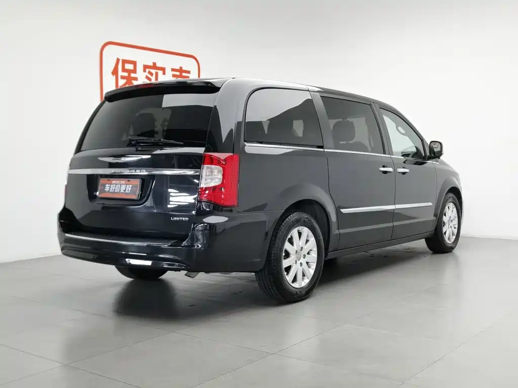Chrysler Grand Voyager (Import) 2014 2013 3.6L Luxury Edition