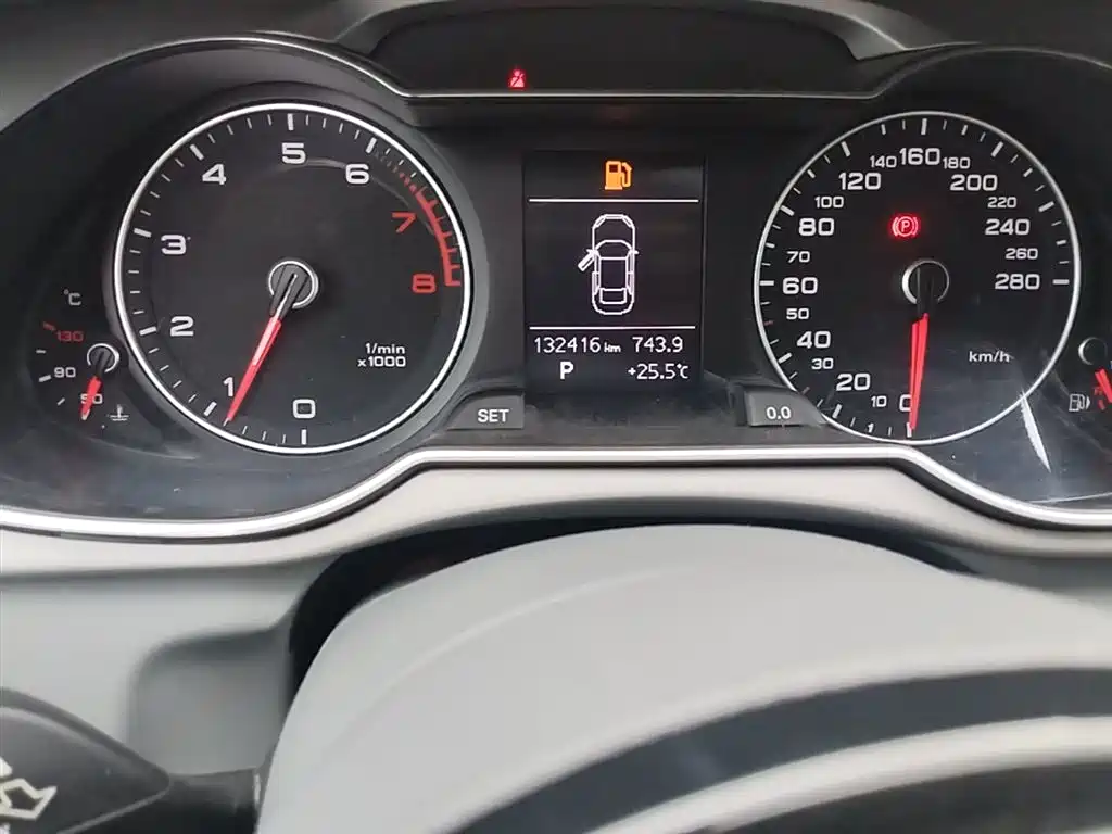Audi A4L 2016 35 TFSI Automatic Comfort фото 19