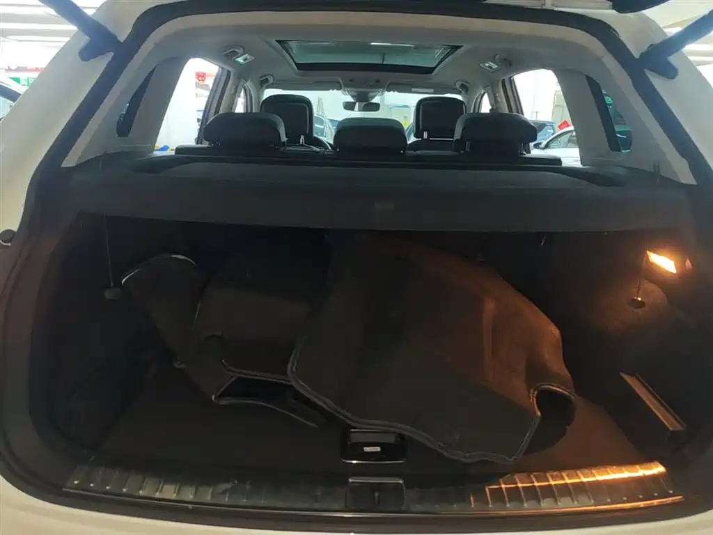 Volkswagen Tiguan 2017 330TSI 4WD Creative фото 19