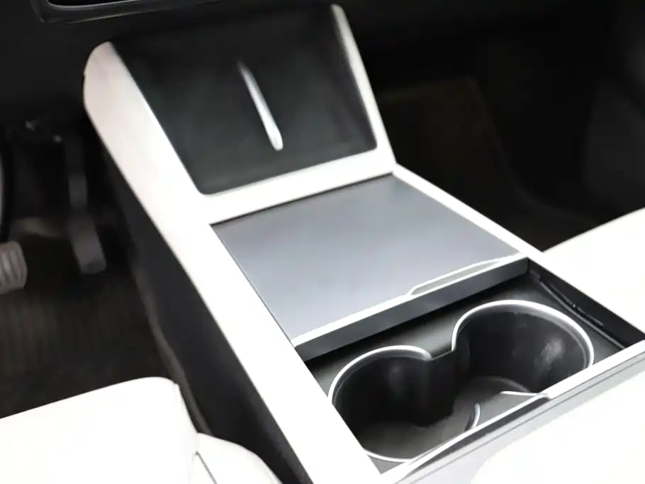 Tesla Model Y L 2026 2025 Facelift Long Range AWD
