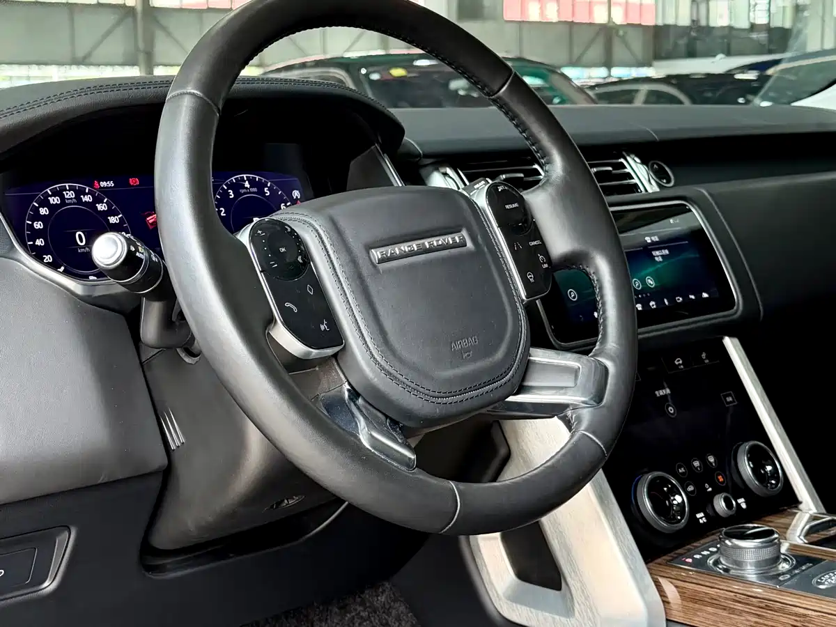 Land Rover Range Rover 2019 3.0 SC V6 Heritage Extended Edition фото 6
