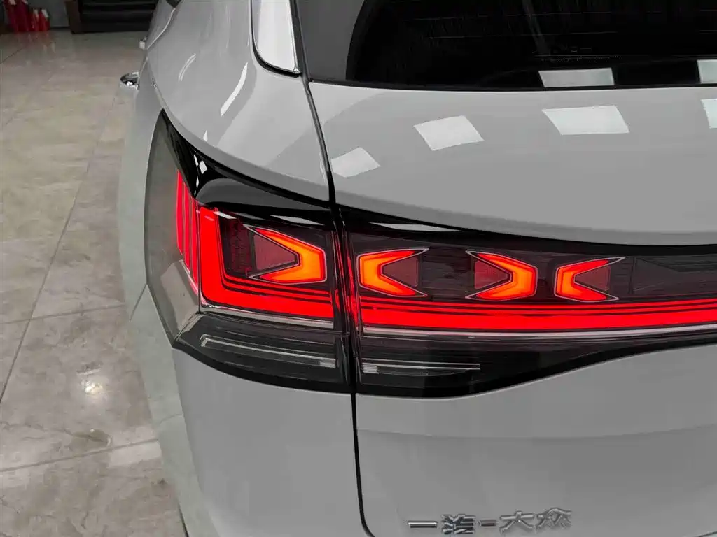 Volkswagen Tayron 2023 280TSI 2WD Luxury Plus Advanced Edition фото 21