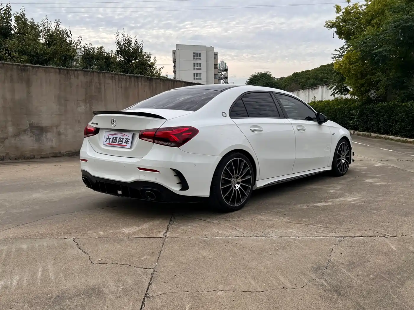 Mercedes-Benz A-Class AMG 2022 AMG A 35 L 4MATIC фото 9