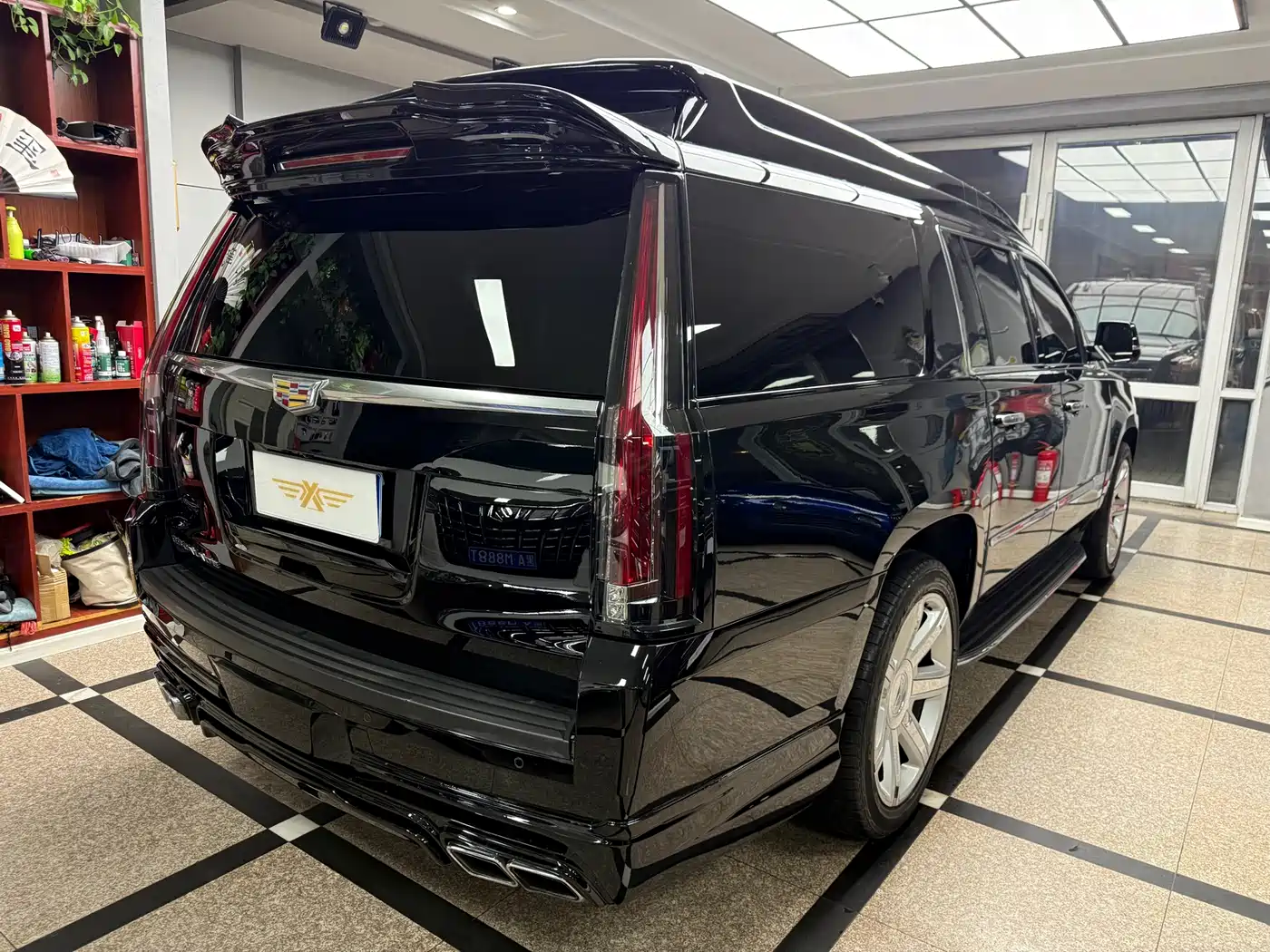 Cadillac Escalade 2017 6.2L ESV Platinum Extended фото 5