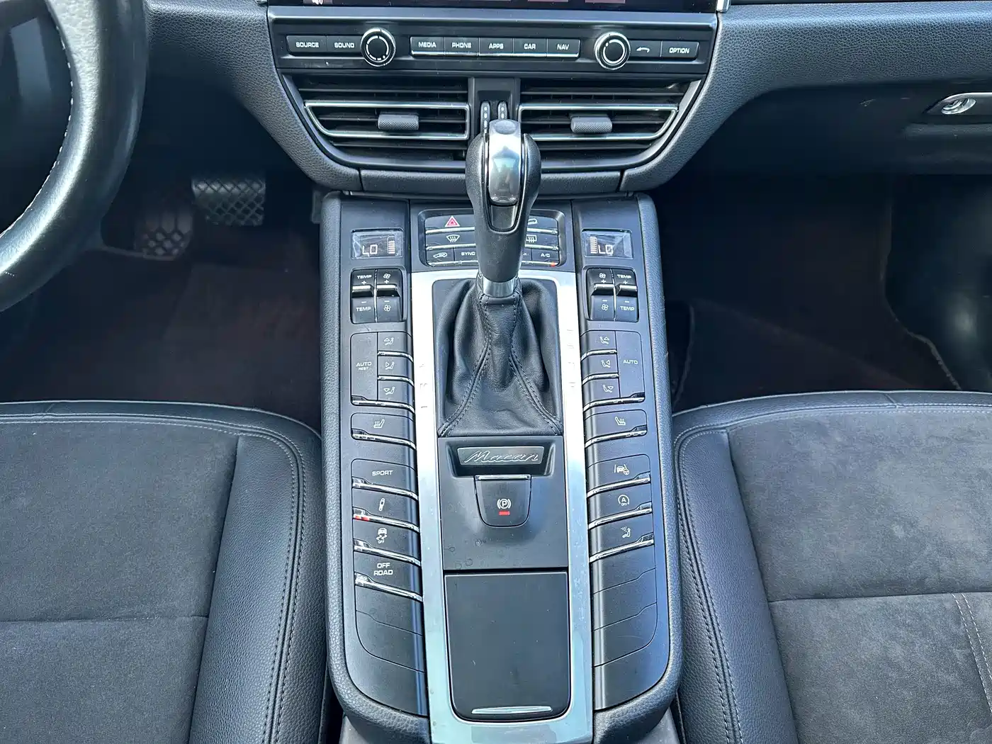 Фото 18 - Porsche Macan