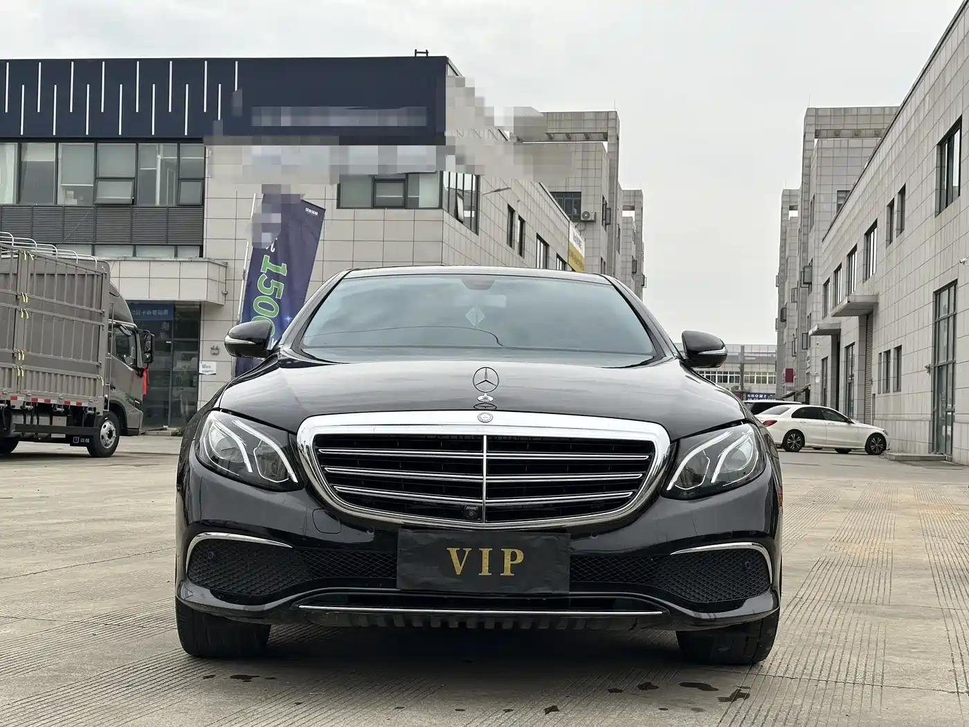 Mercedes-Benz E-Class 2019 E 300 L Sport Fashion фото 3