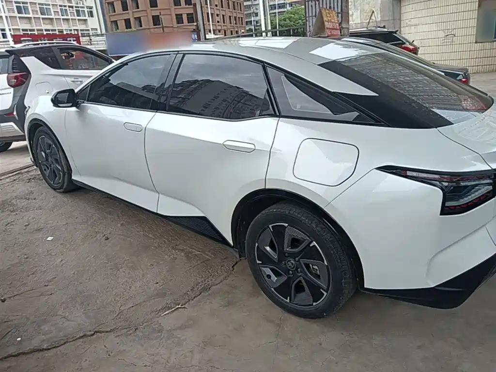Toyota bZ3 2023 517km Elite PRO фото 5