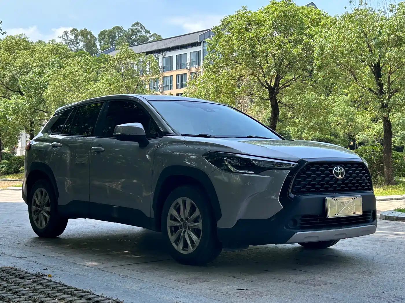 Toyota Corolla Cross 2023 2.0L Elite Edition фото 3