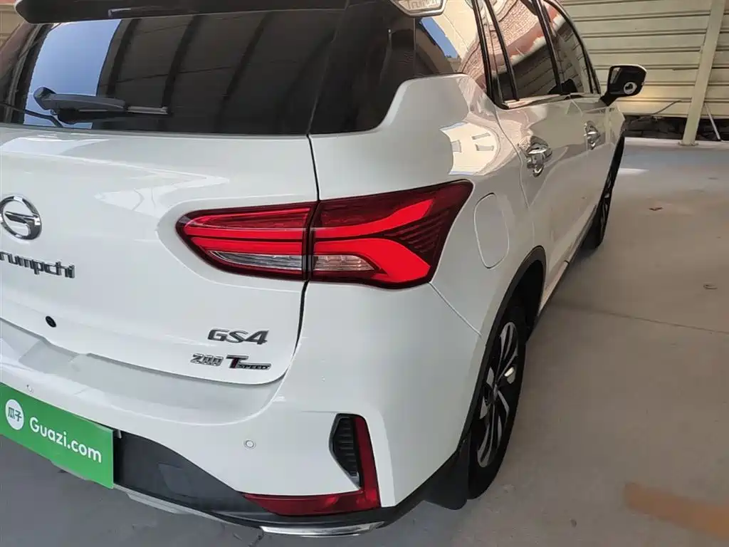 GAC Trumpchi Trumpchi GS4 2018 200T G-DCT 2WD Comfort Edition фото 8