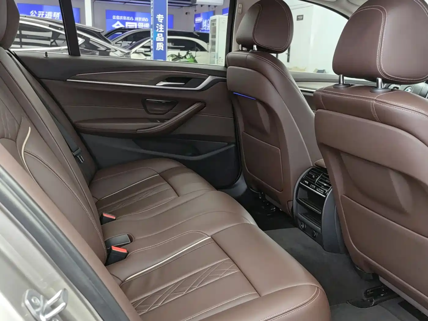 BMW 5 Series 2018 Facelift 530Li xDrive Luxury Package фото 11
