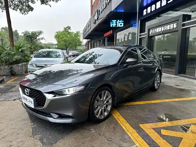 MAZDA 3 ANGKESAILA
