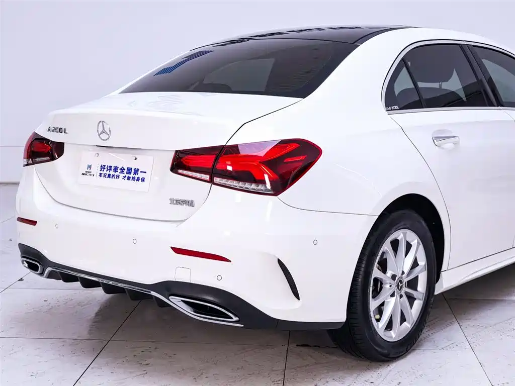 Mercedes-Benz A-Class 2021 A 200 L Sport Sedan Fashion Edition фото 8