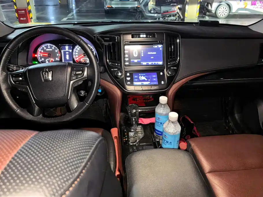 Toyota Crown 2018 2.0T Sport Edition фото 12
