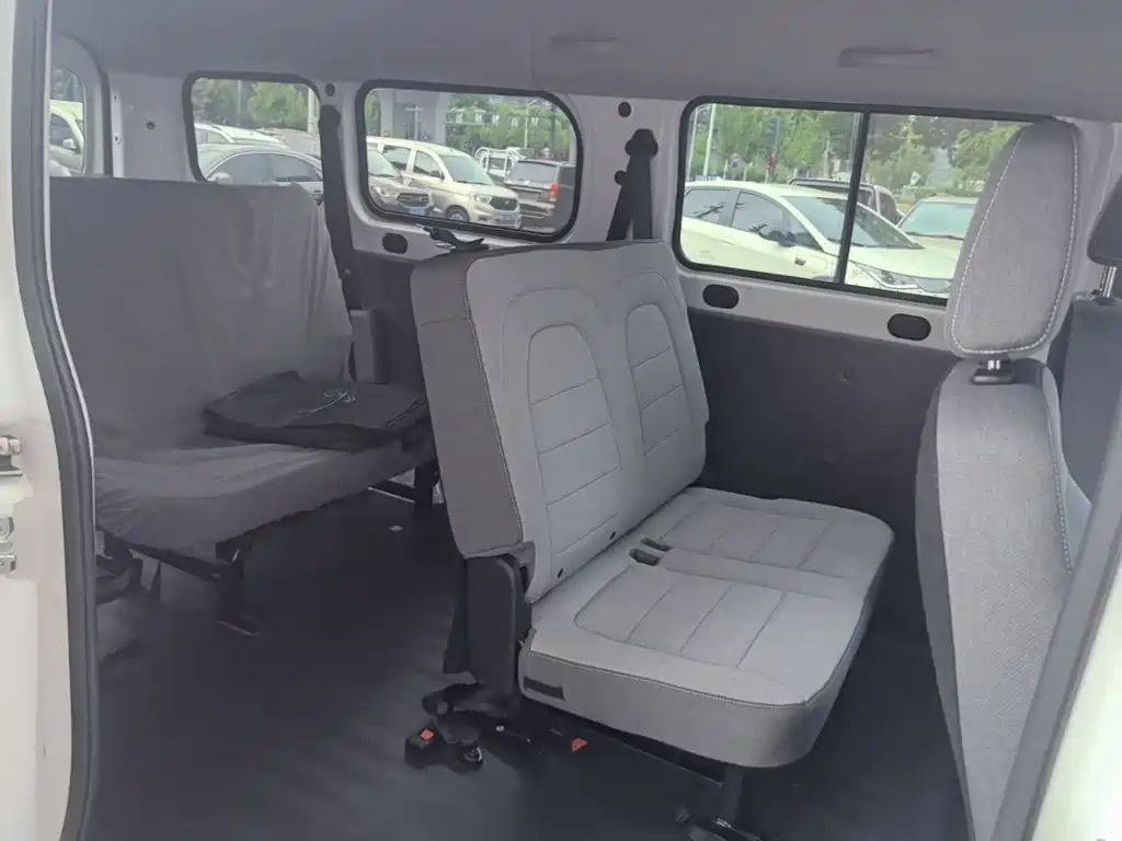Wuling Motors Wuling Yangguang 2025 2025 400km Bus Comfort Edition